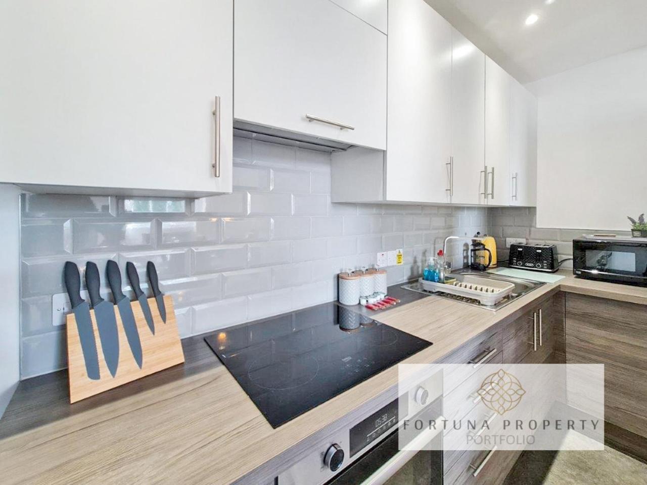 Margaret'S Loft By Fortuna Property Cheltenham Exterior foto